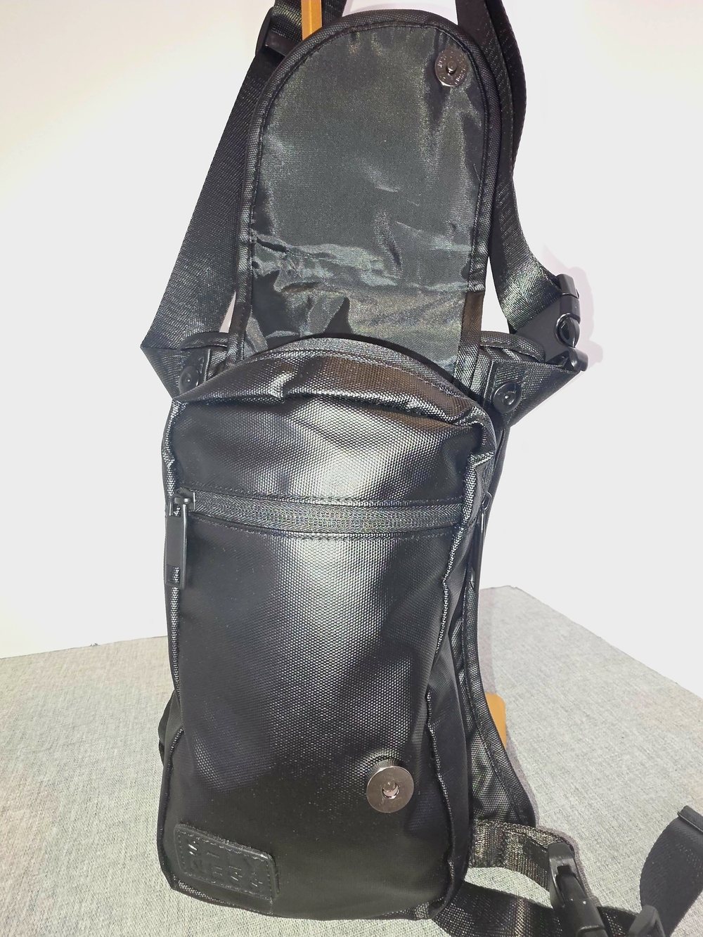 Black Technical Waist And Thigh Bag - Durable Everyday Carry - Picture 10 of 12